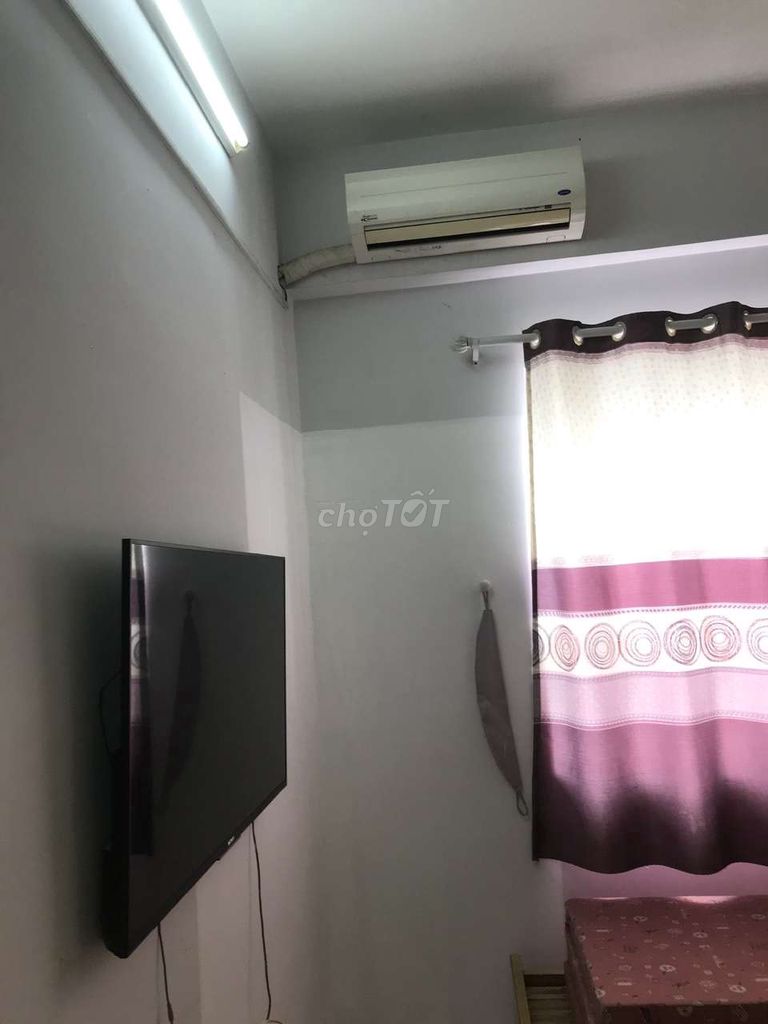Rent an apartment full of furniture. Two bedrooms four million and five from District 125 p, HQC Plaza.