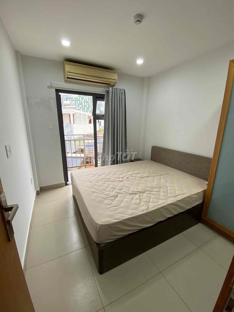 gYB-studio - balcony - window right on Nguyễn Thái Bình - Tân Bình