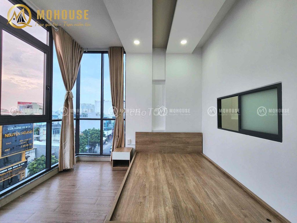 service apartment 1-60m2 window window view window glass / full interior/ base of spades /