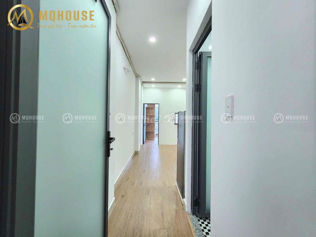 service apartment 1-60m2 window window view window glass / full interior/ base of spades /