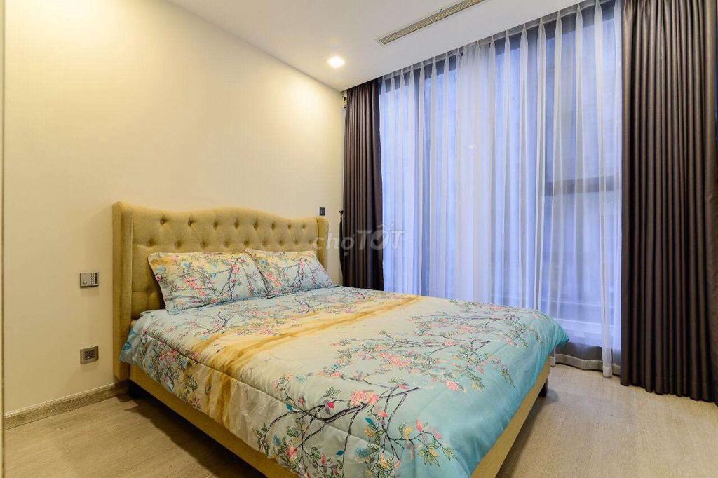 Rent the apartment 120 m2 3 The Gold View Bến Vân Đồn district 4 bedroom