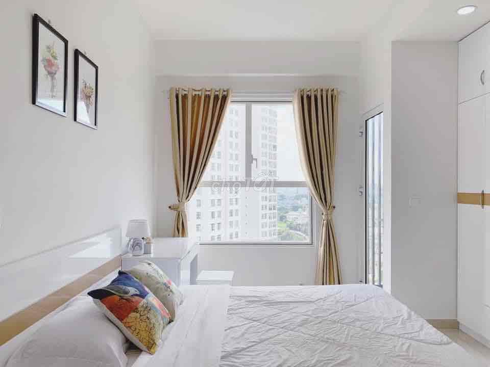 Renting Sunrise CityView District 7h: