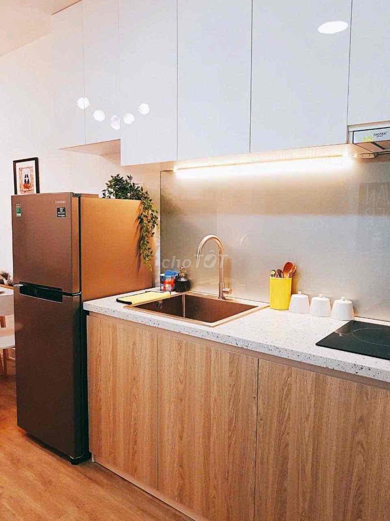 Renting Sunrise CityView District 7h: