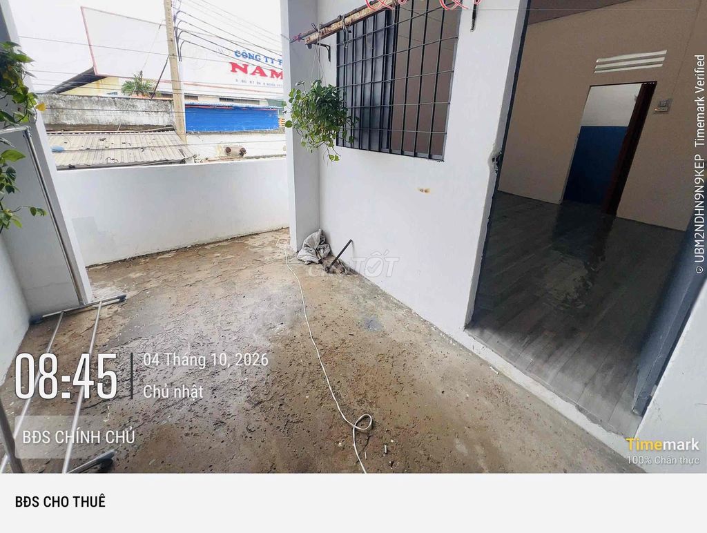 The corner of the balcony is right around the free circle.