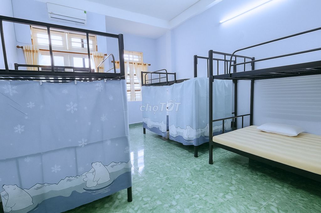 District 7-- room four-- near nttu, tdtu, lotte mart