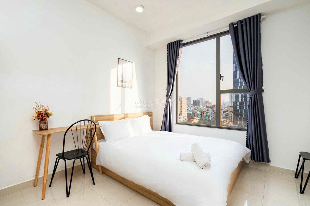 Rent a Icon 56 4th, 15-16 million apartments with 2 keys available.