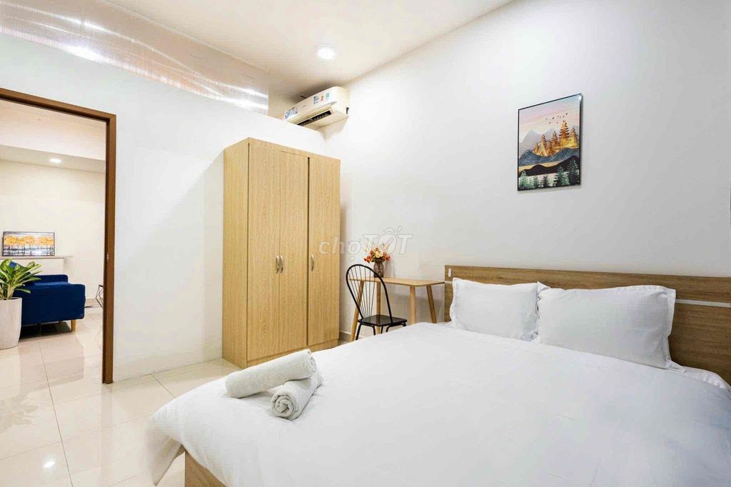 Rent a Icon 56 4th, 15-16 million apartments with 2 keys available.