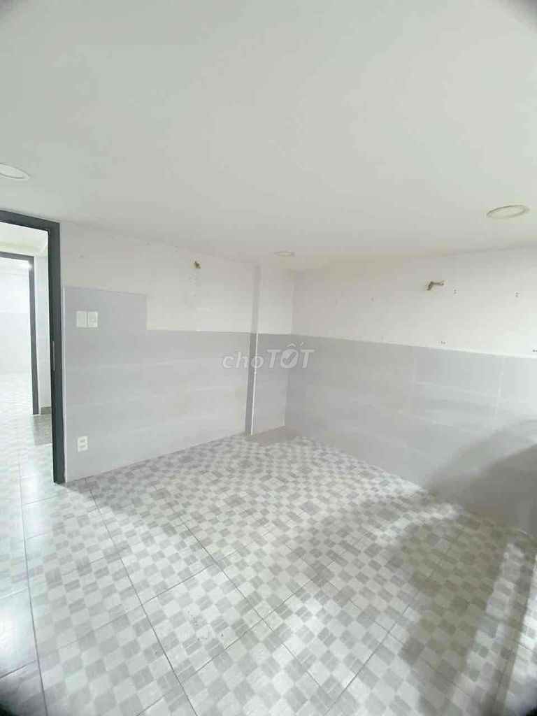 Cheap window room for the same bathroom