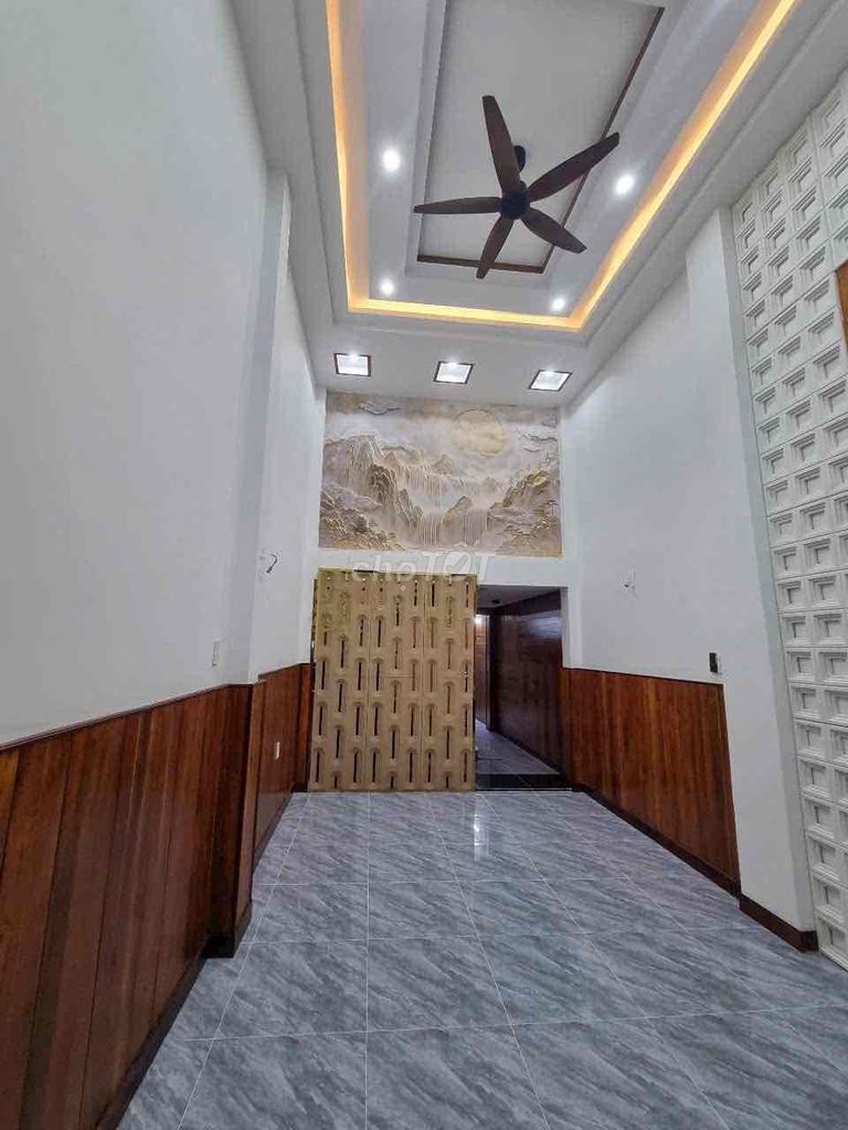 Rent a new house 100 percent -- front of Số 14, kdc of display.