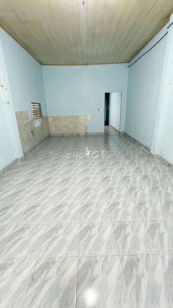 The main building is 4 x 25 1 is equal to 2 bedroom 1 toilet
