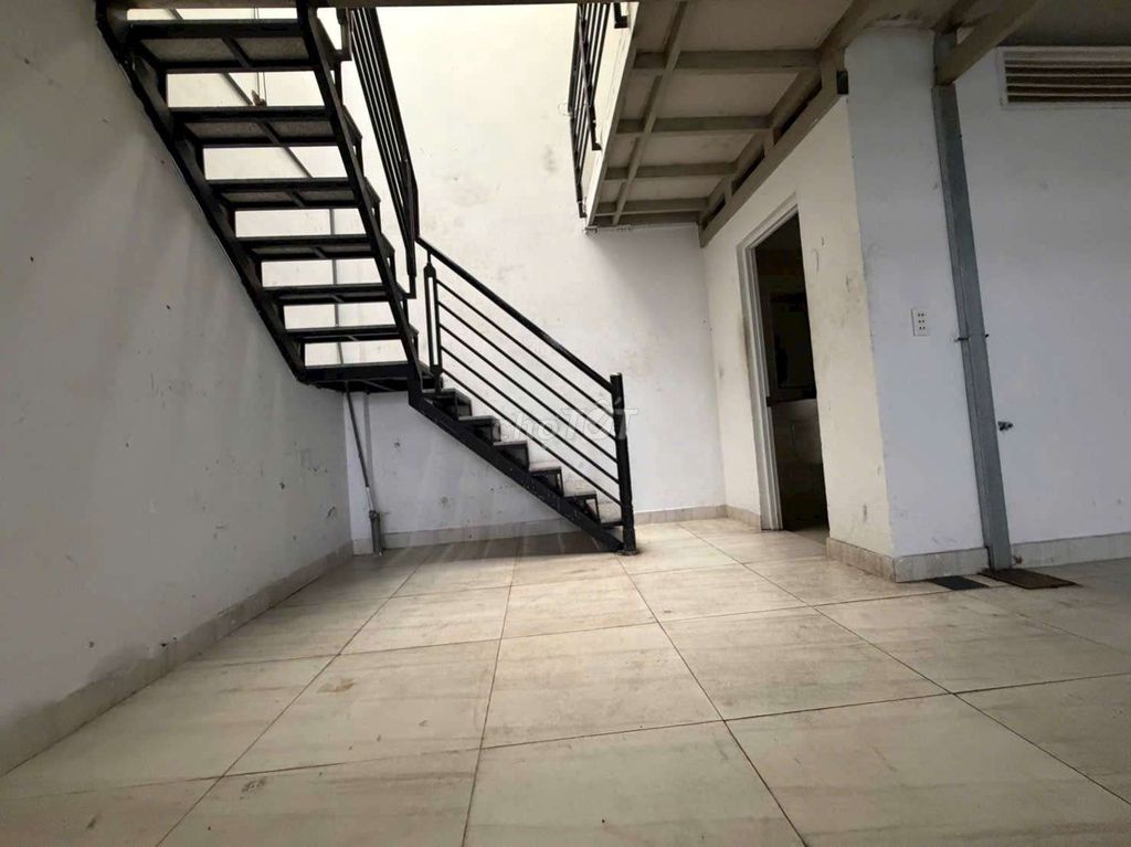 Lê Niệm 6 x18 M, LUL, 15 million.