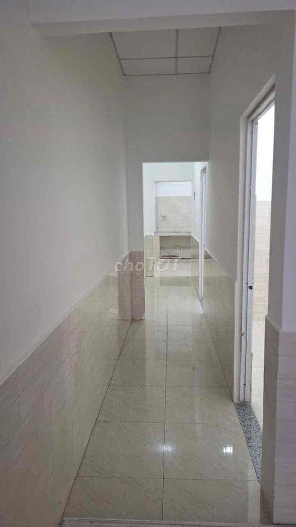 need to rent a 4th grade house 4 x16 2 bedrooms 3 main power stations