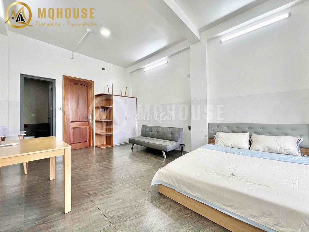 The hot studio is super wide, full interior right now Nguyễn Văn Đậu at Bình Thạnh.