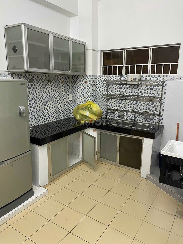 apartment 6.18 lot D C/C Phạm Viết Chánh, U.S.A.