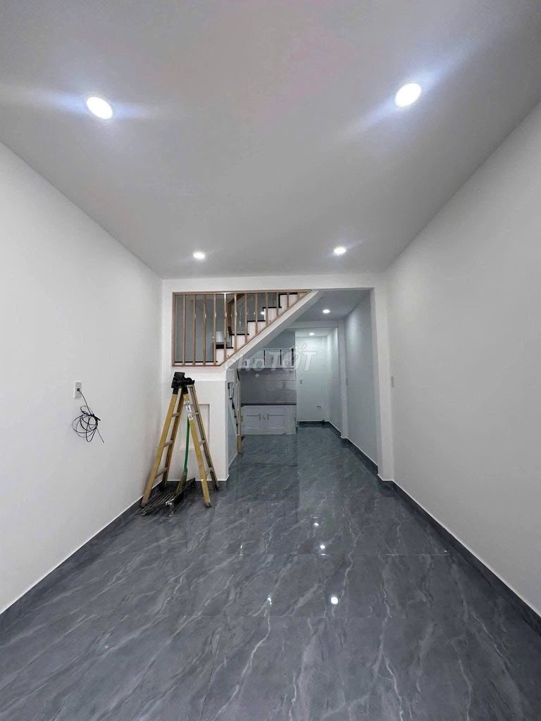 The original building, Q. Phú Nhuận 109 m2, full interior 2 bedrooms cost 13.5 million a month