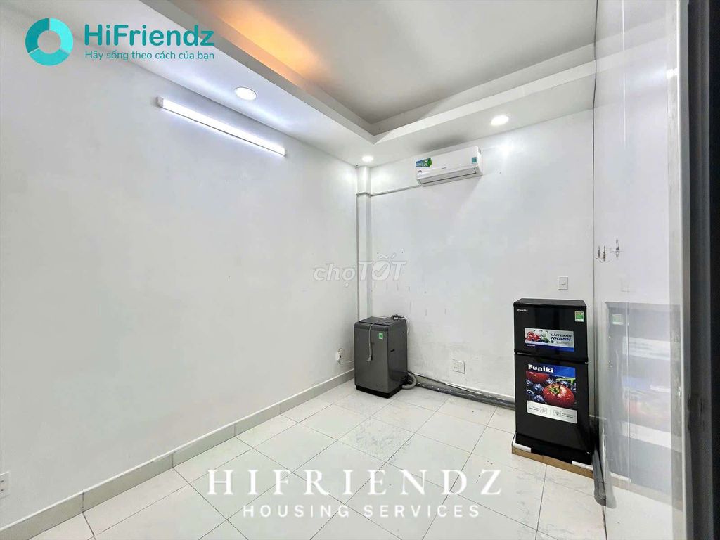 Two bedrooms. One bathroom. Seven million floors.