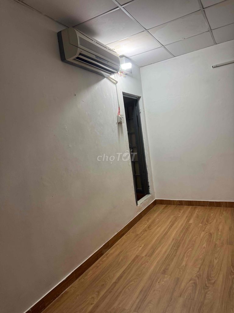 Renty small house for long-term living