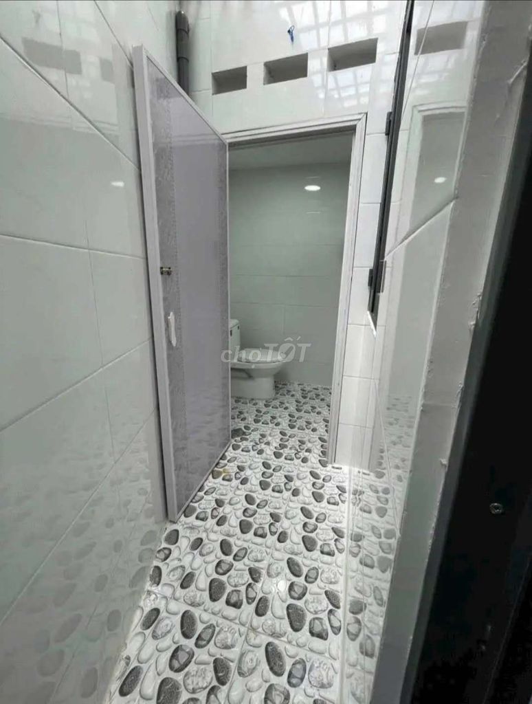 10.5 million x16 meters 1 3 bedroom Lũy Bán Bích for renting Tân Phú County