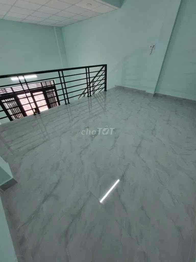 3 bedrooms wide. 1/ Võ Thị Thừa 5 x 20 is 7 million.