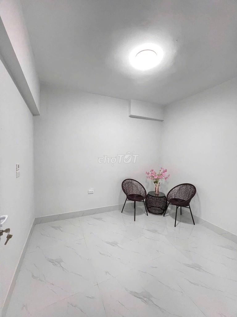 R.Q.q1, Phú Nhuận, 2 bedrooms, Full interior rent 14 million a month