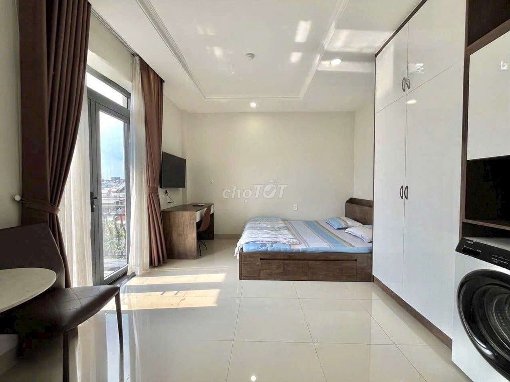 The balcony studio near lotte mart, University of rhimit, Amity, scvo...