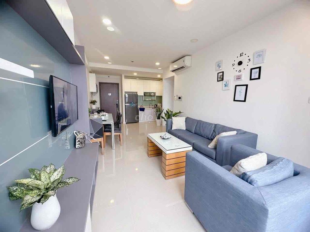 The three bedrooms are full of icon56 furniture.