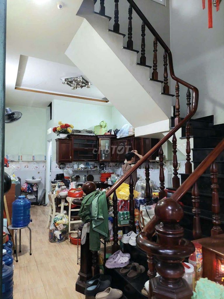 4 stories - 1.kd - 4 x 20 - 5 bedroom - 16 million