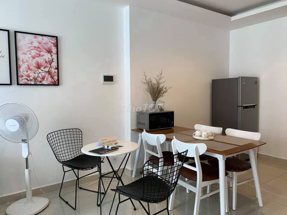 Sky Center Qq180m2 - Beautiful Hall, near the Airport