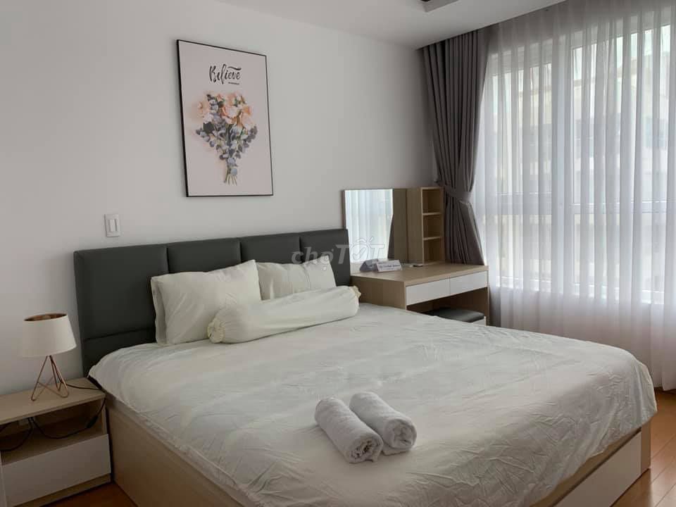 Sky Center Qq180m2 - Beautiful Hall, near the Airport