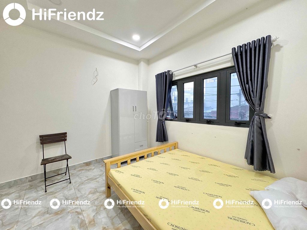 Rent the full interior studio to take the electric car for charge Emart immediately