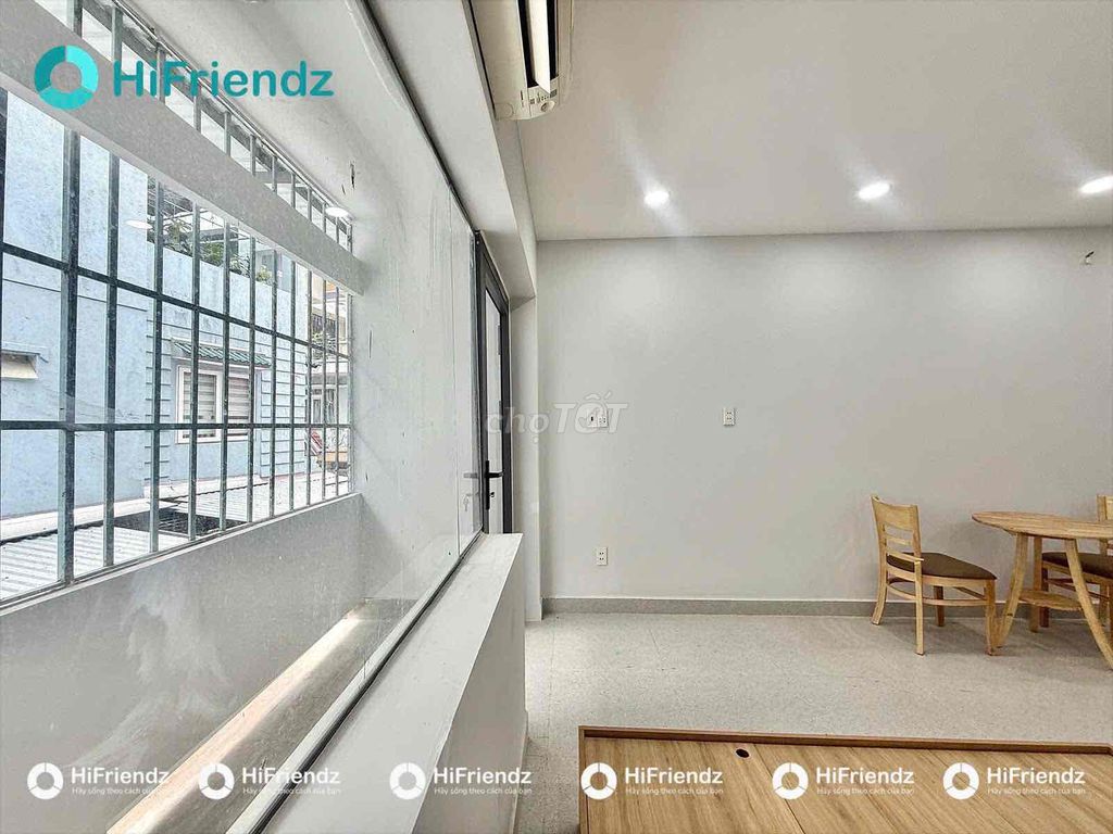 Rent a balcony studio full interior furniture right here.