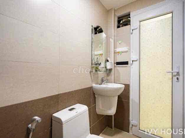 The full interior service apartment--insistent to you in the earlah.