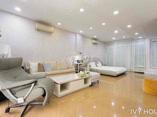 The full interior service apartment--insistent to you in the earlah.