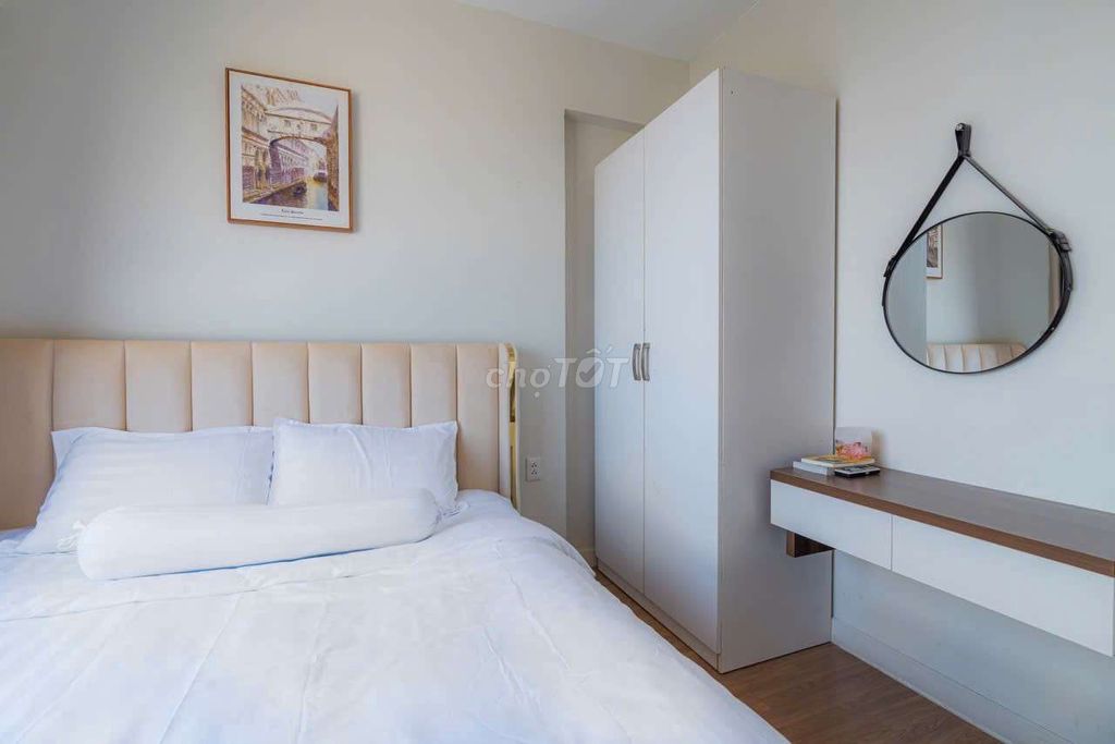 apartment 100 meters 2 3 Masteri Thảo Điền Bedrooms, District 2.