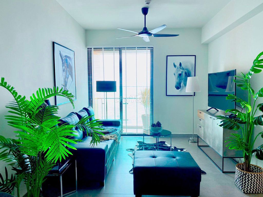 A nice Feliz En Vista bedroom is about to empty for 18 million a month.