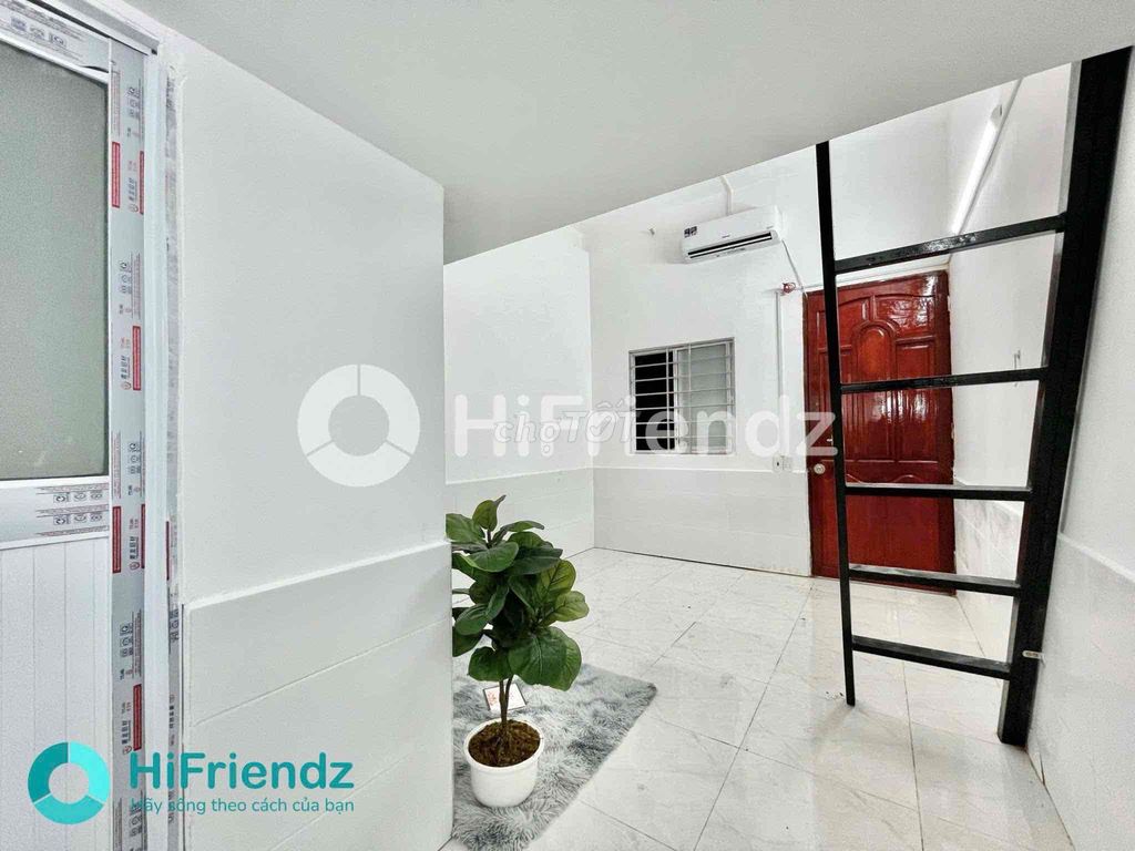 The senior mini building has a new home air conditioning in the beginning of Tên Lửa