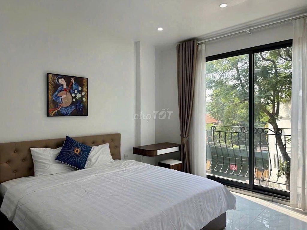 The apartment is a public bedroom Full interior near Nguyễn Văn Hưởng Saigon Bridge