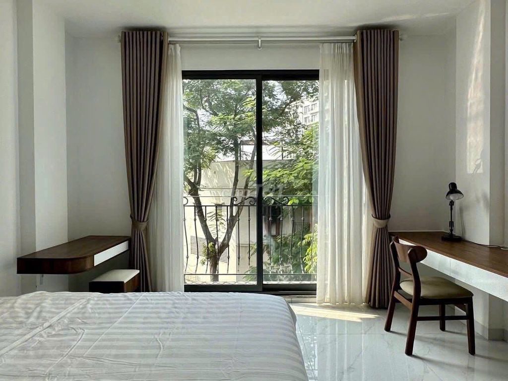 The apartment is a public bedroom Full interior near Nguyễn Văn Hưởng Saigon Bridge
