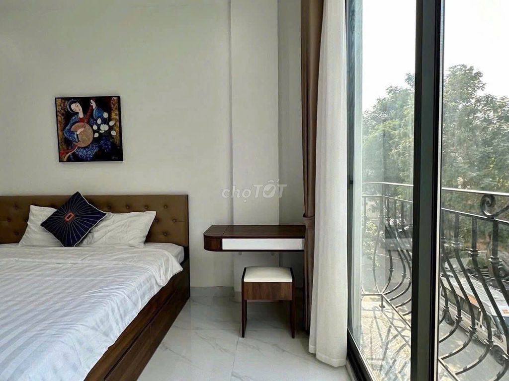 The apartment is a public bedroom Full interior near Nguyễn Văn Hưởng Saigon Bridge