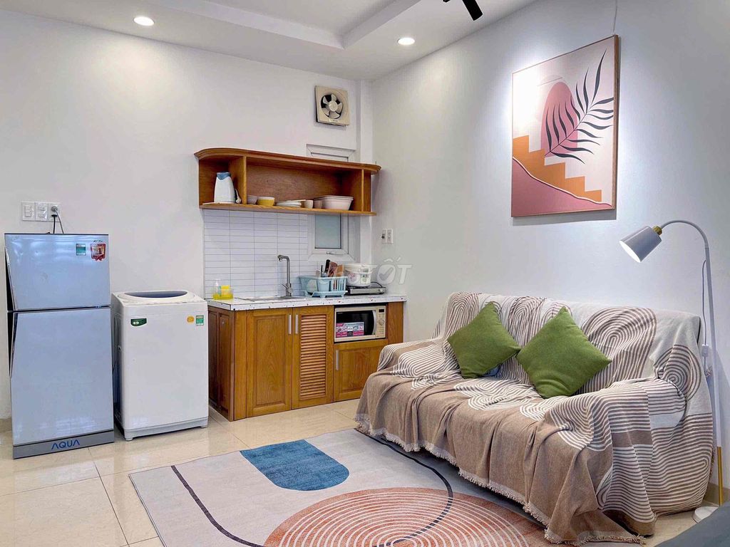 Small apartment 1 bedroom 35 m2 Full near the Democratic Circle