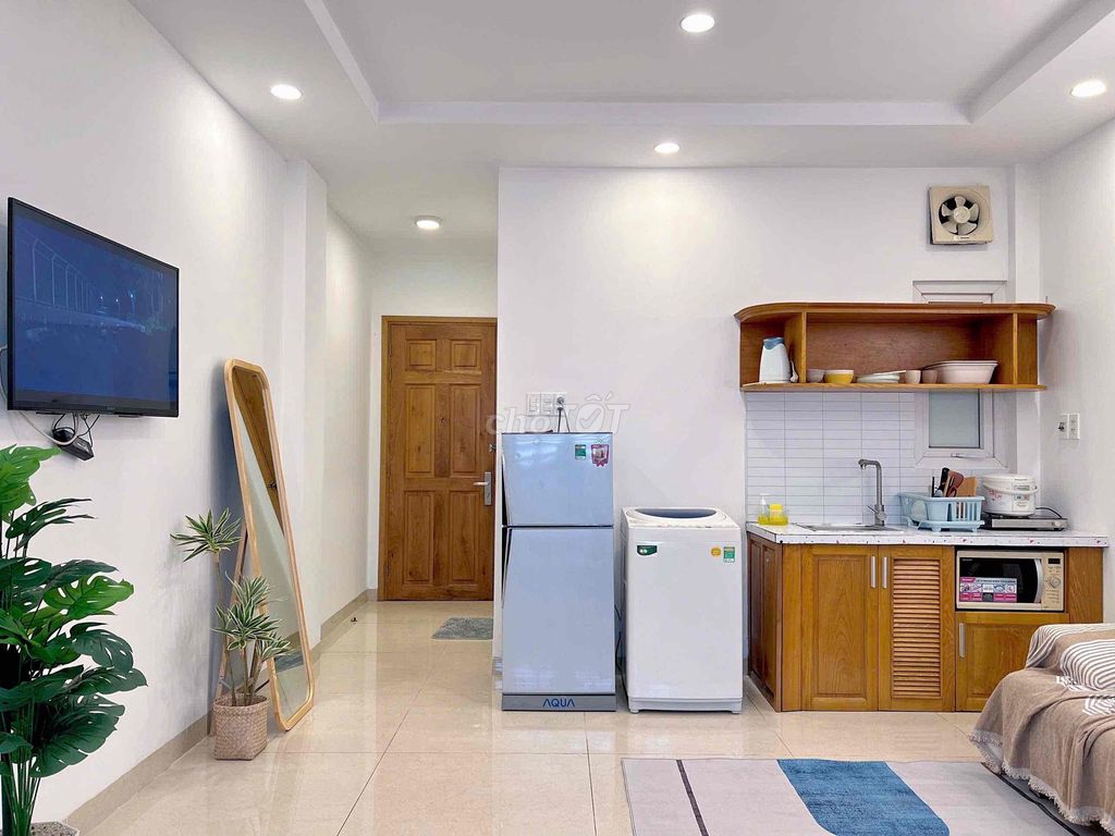 Small apartment 1 bedroom 35 m2 Full near the Democratic Circle