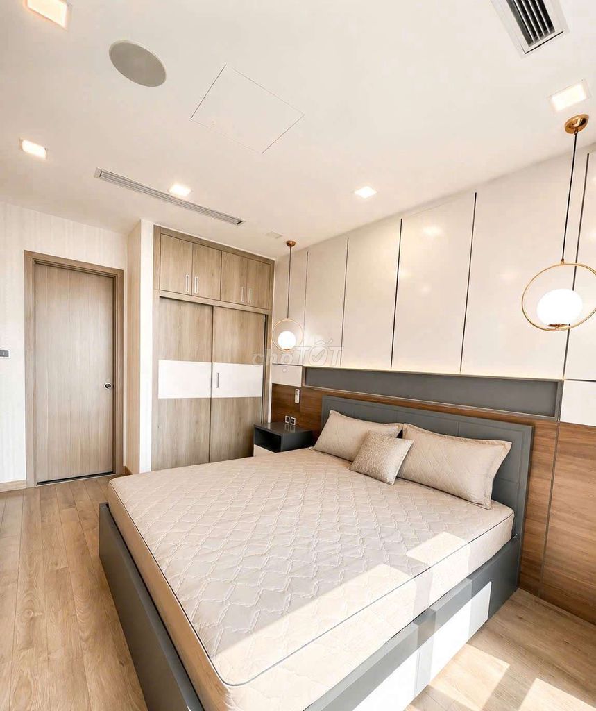Rent Vinhomes Central Park.