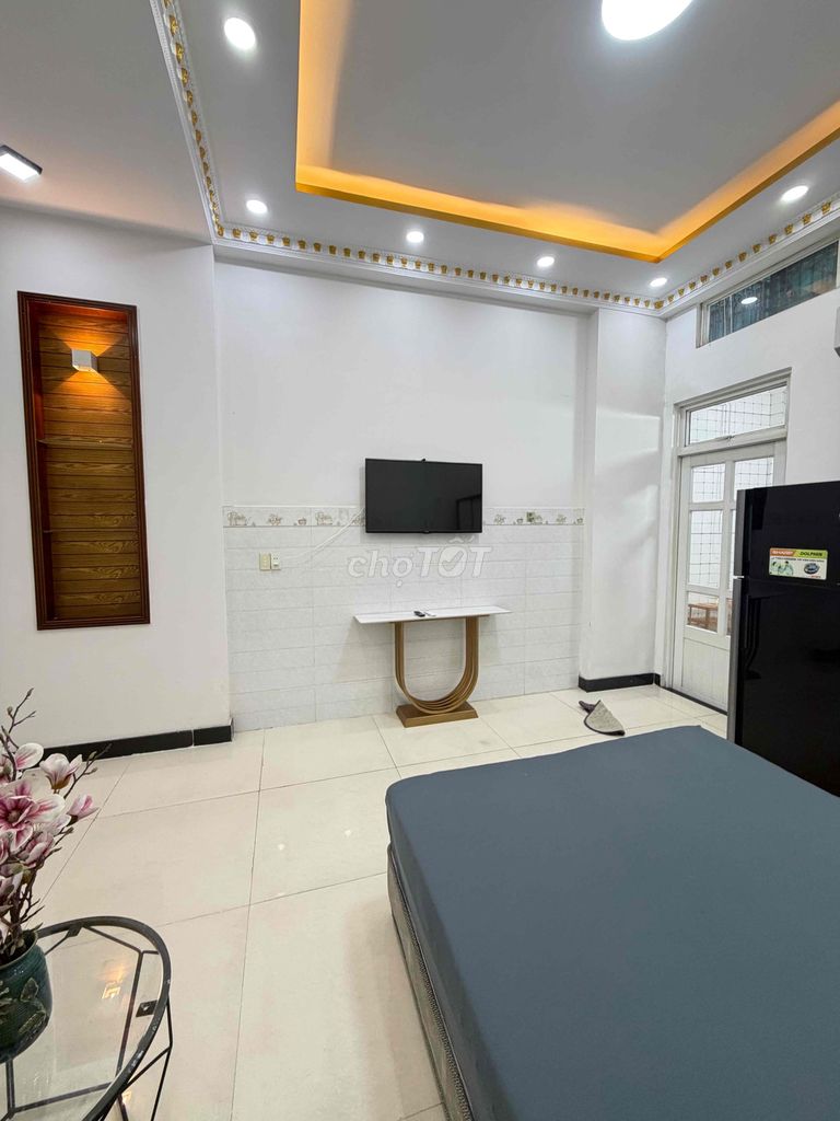 - Rent room. rocket - full interior