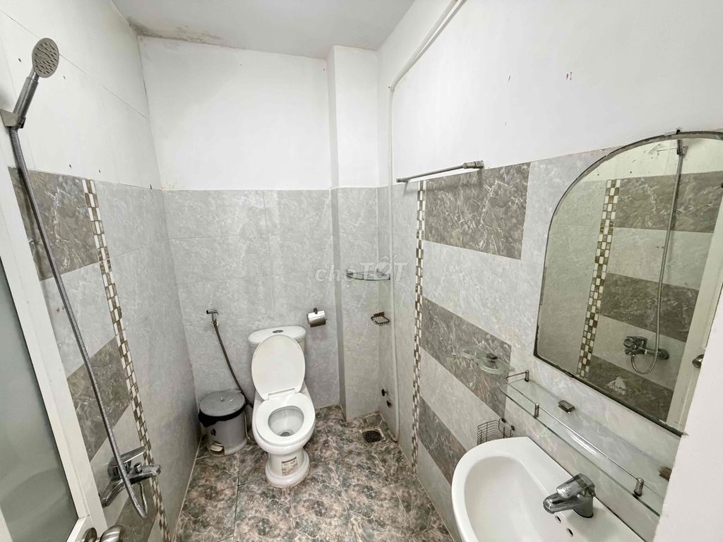 - Rent room. rocket - full interior