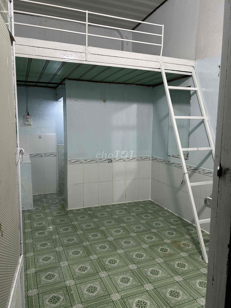 Cheap motels, secure areas.