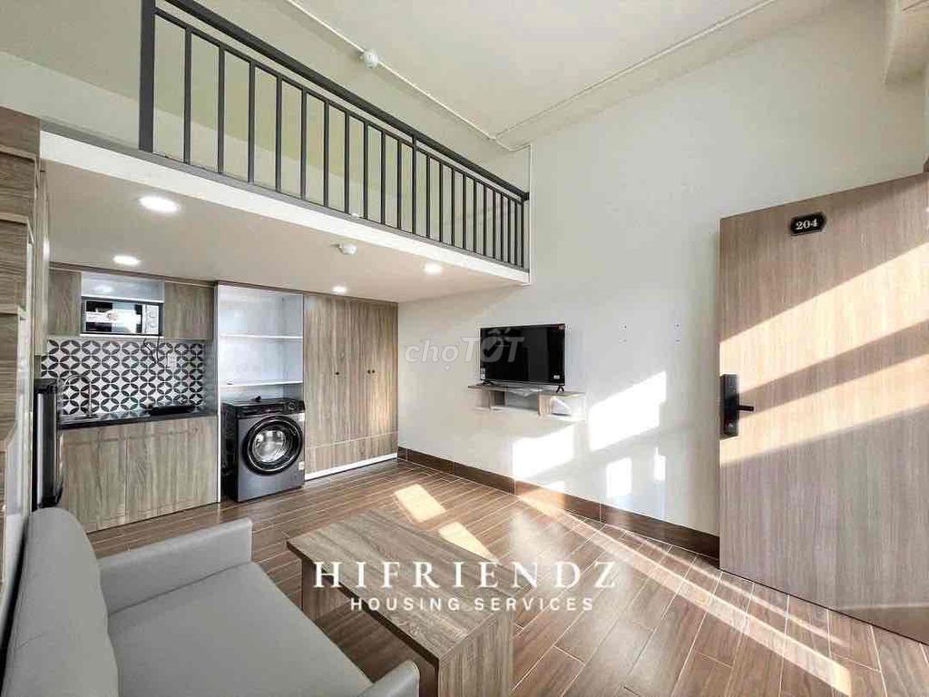TERRAVING the balcony full interior - metro peaceful