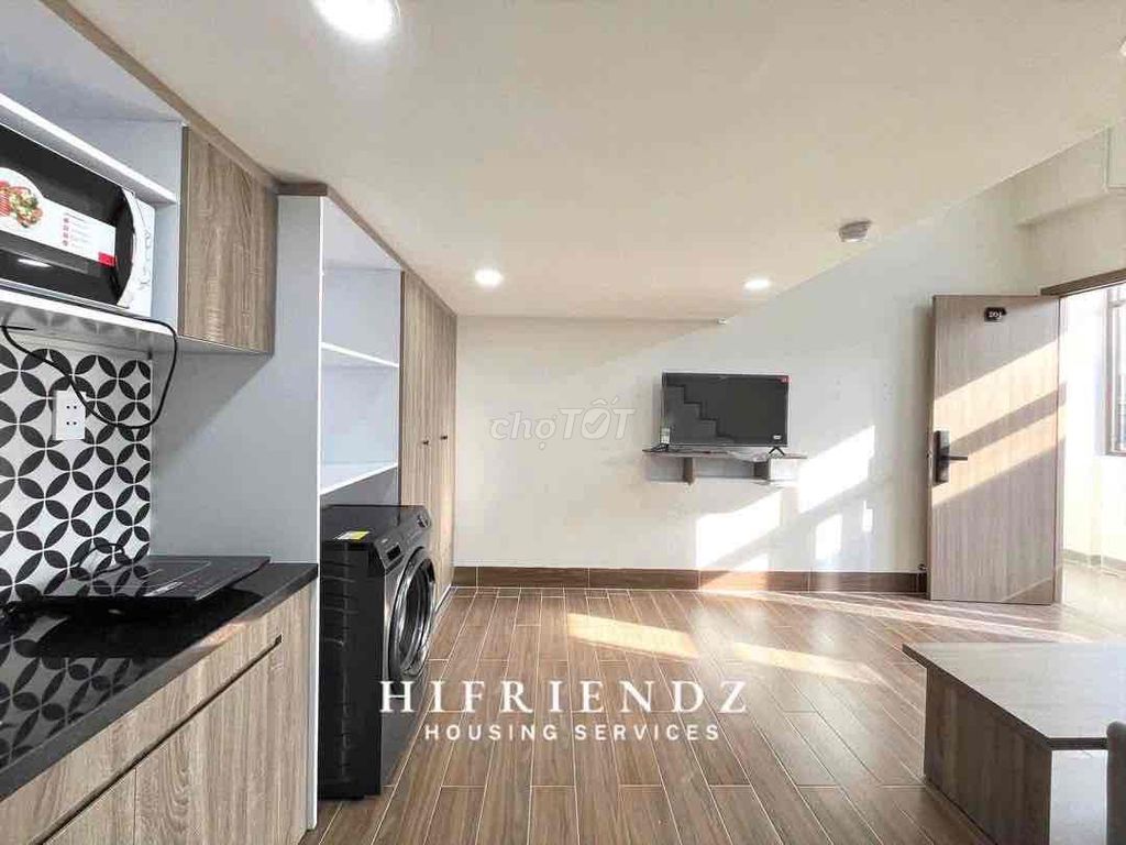 TERRAVING the balcony full interior - metro peaceful