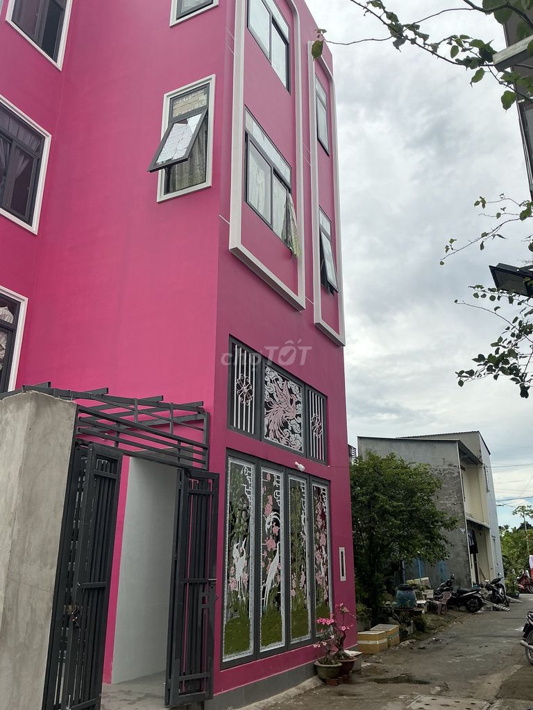 Security Free Inn.