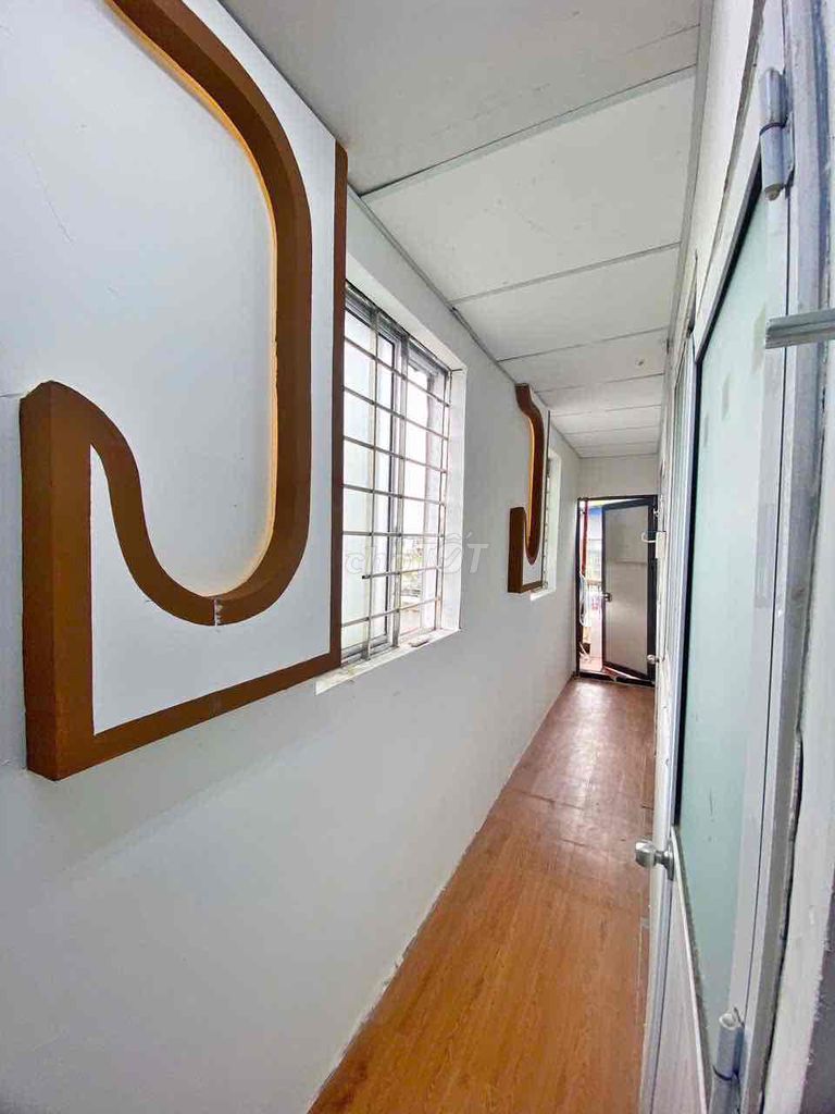 Give him two bedrooms. 55 meters, super open, 5 feet of mud.