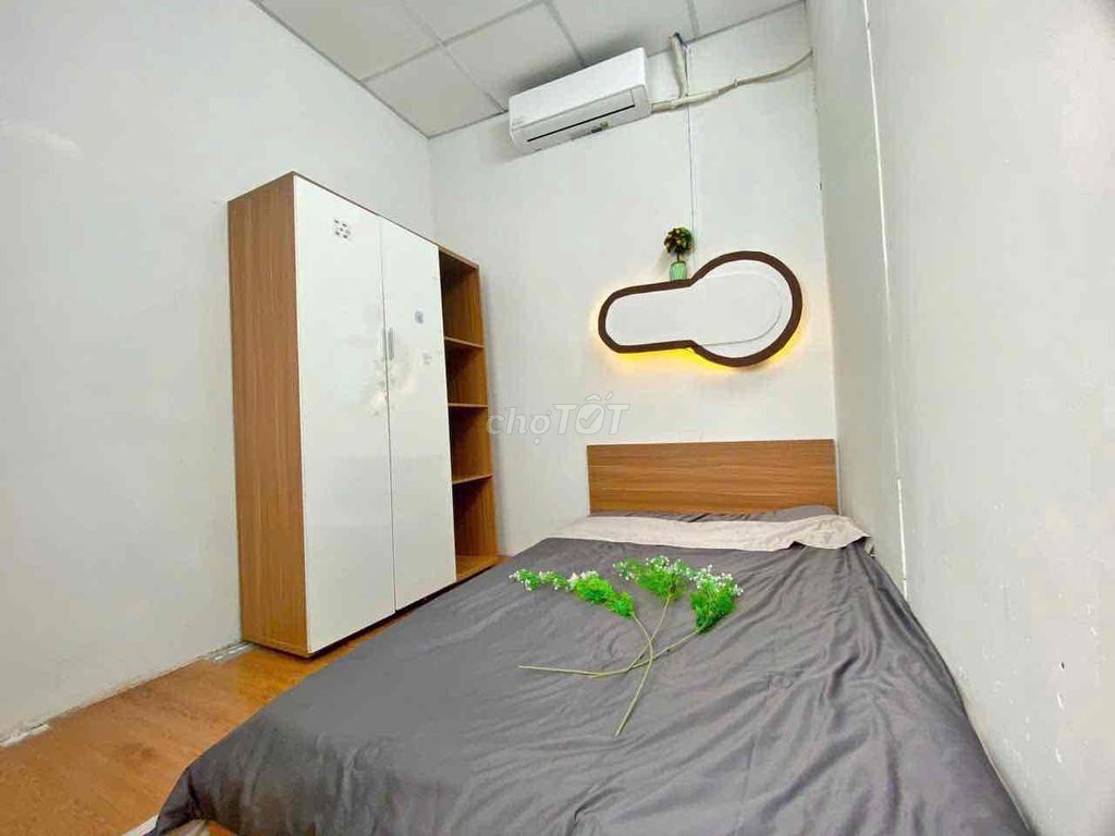 Give him two bedrooms. 55 meters, super open, 5 feet of mud.